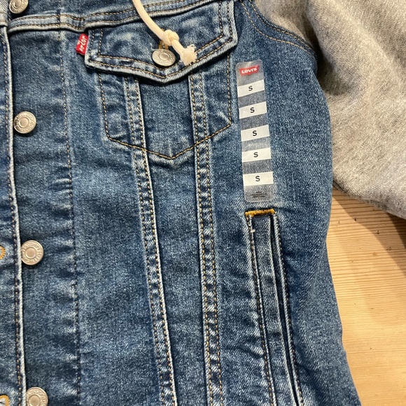 Levi's Blue Denim Jacket with Black Accents - Picture 2 of 5